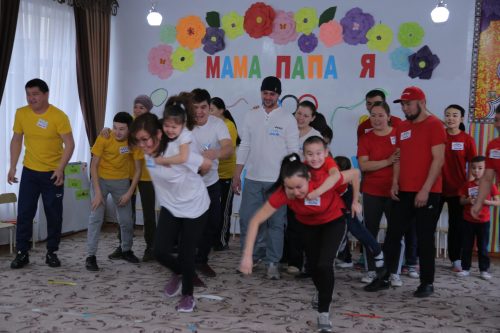 Папа, мама, я-спортивная семья!
